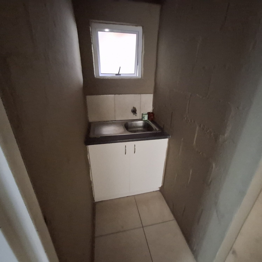 To Let commercial Property for Rent in Brackenfell Central Western Cape